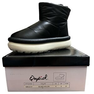 Qupid Black Nylon Boots